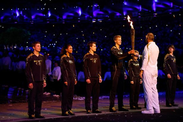 Sir Steve Redgrave passes on the torch